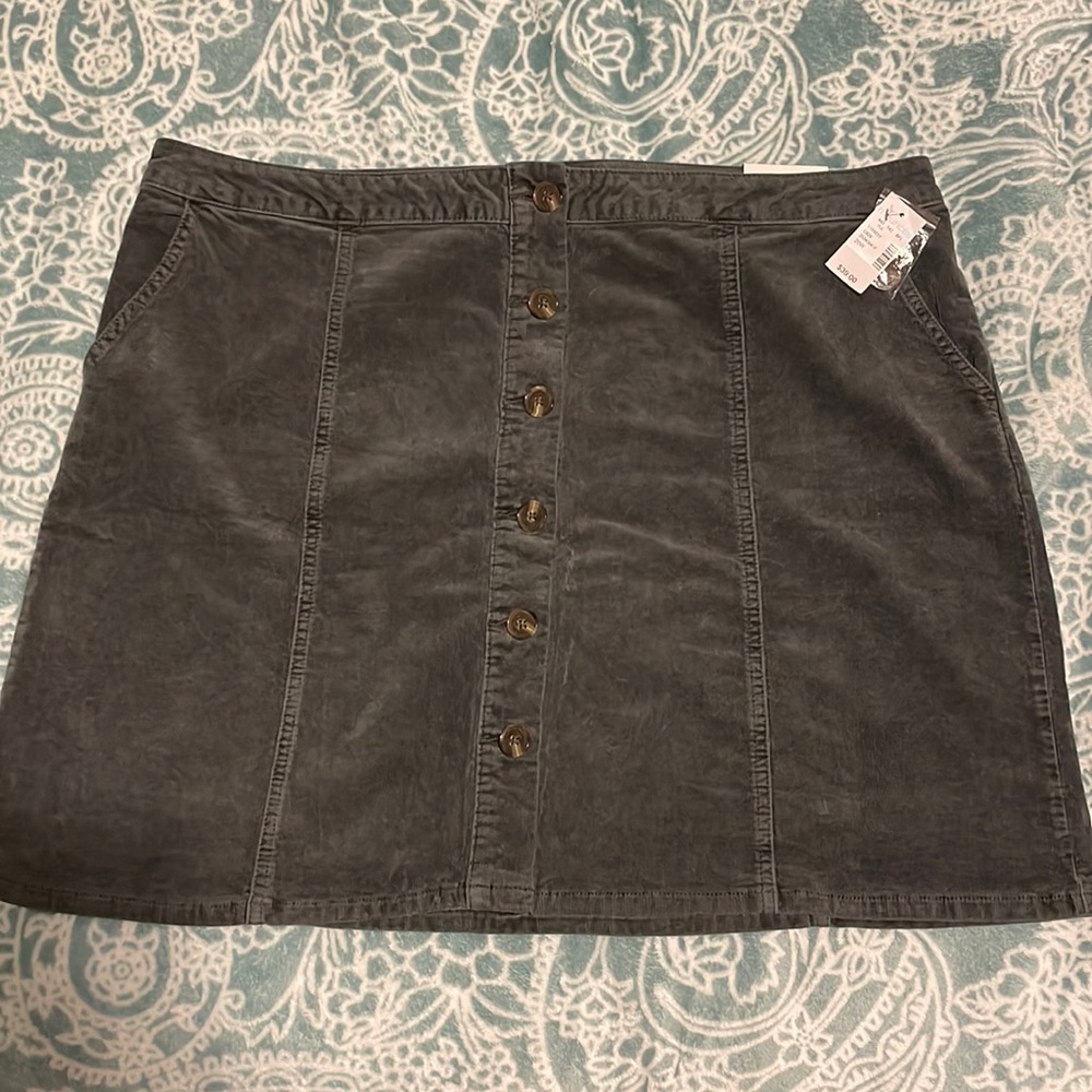 Maurices Button down skirt